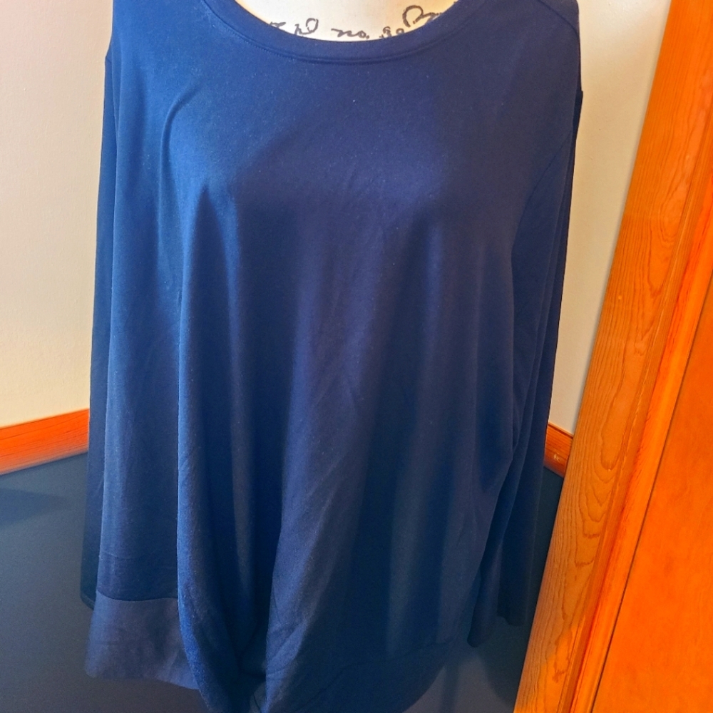 Maurices Plus Size 4 Top NWT